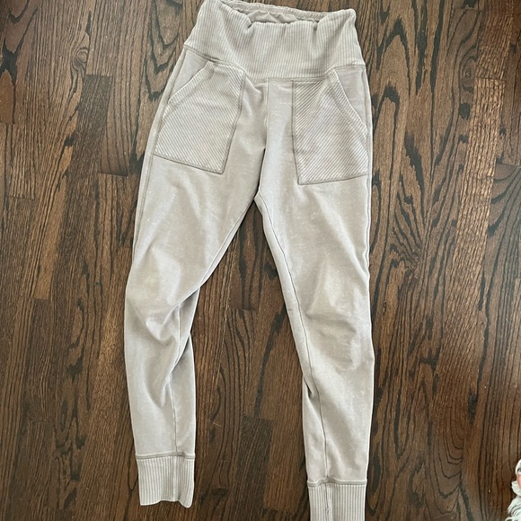 Aerie Chill Play Move leggings Small - Picture 3 of 4